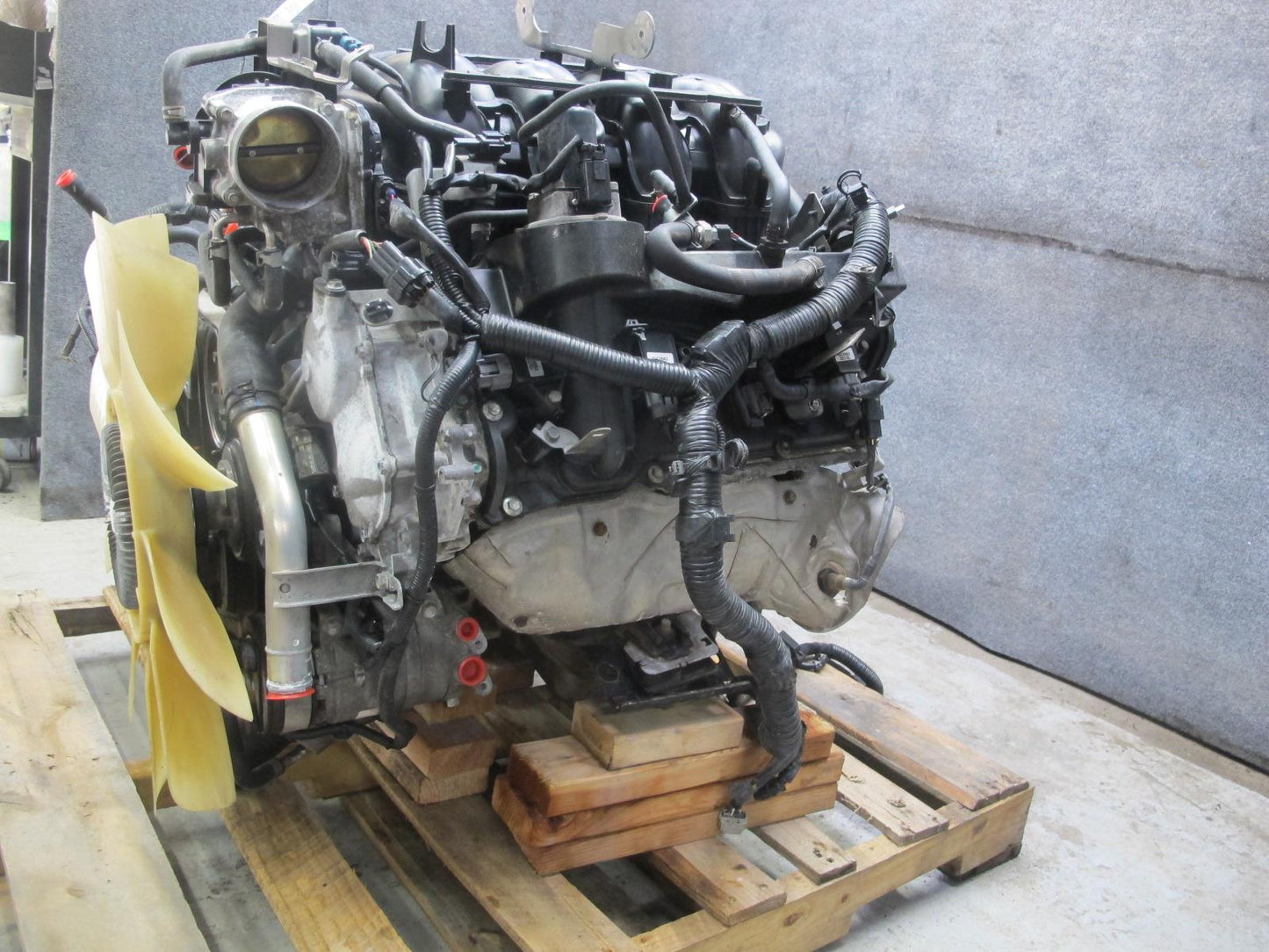 2011-2014 Infiniti QX56 QX80 5.6L RWD V8 VK56VD Engine Motor VIN A 4TH Digit