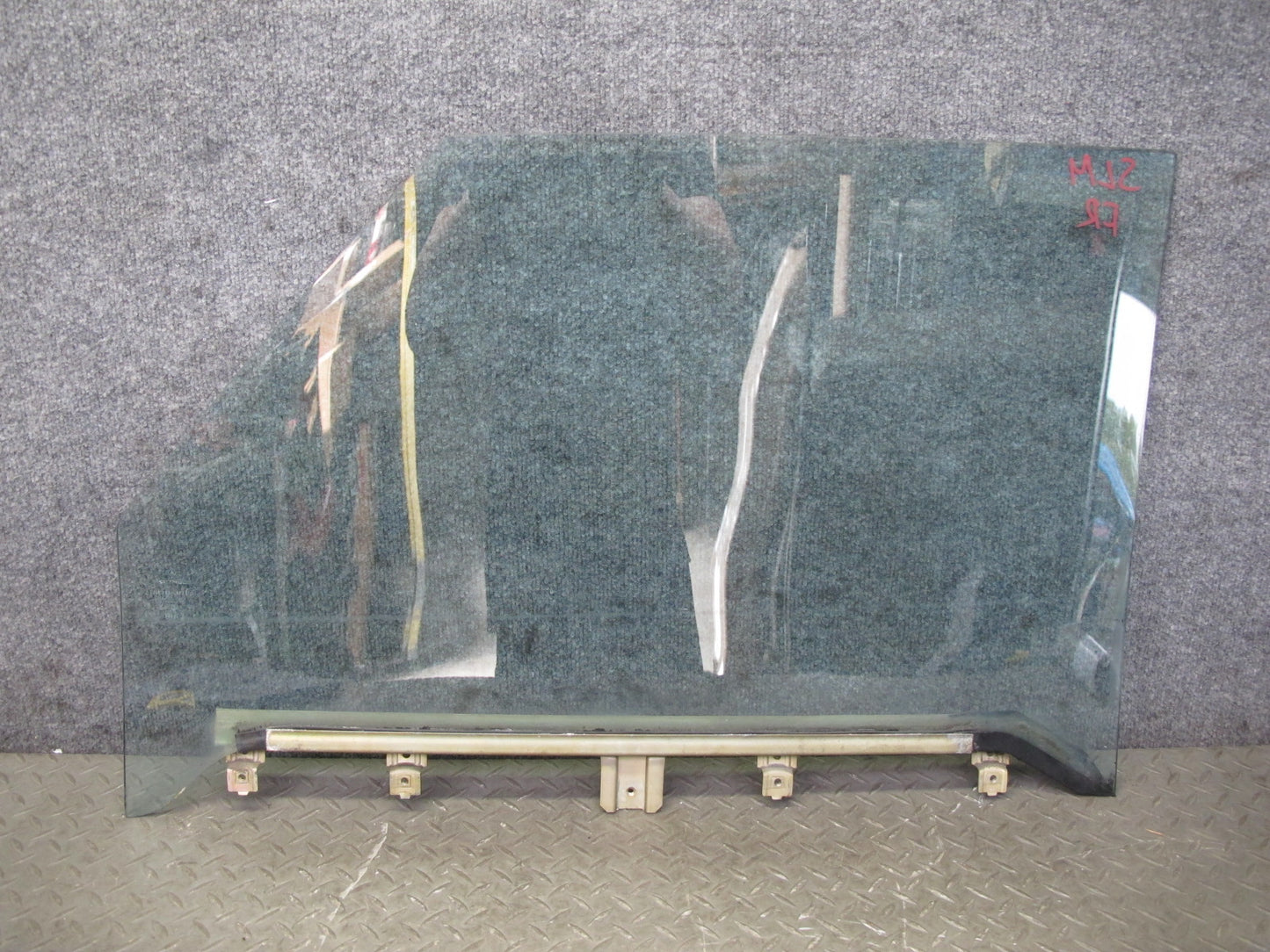 73-89 Mercedes R107 Convertible Front Right Passenger Door Glass Window OEM