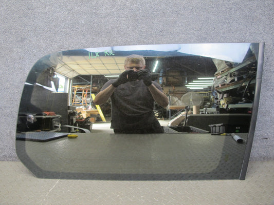 2000-2002 Lexus J100 LX470 Rear Right Pass Side Quarter Glass Window
