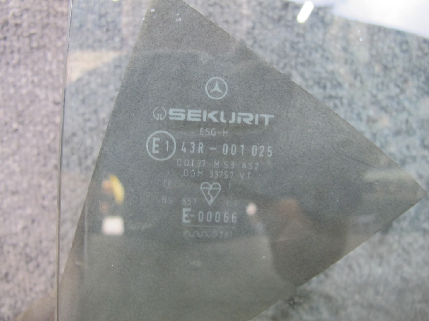 73-89 Mercedes R107 Convertible Front Left Driver Door Glass Window OEM