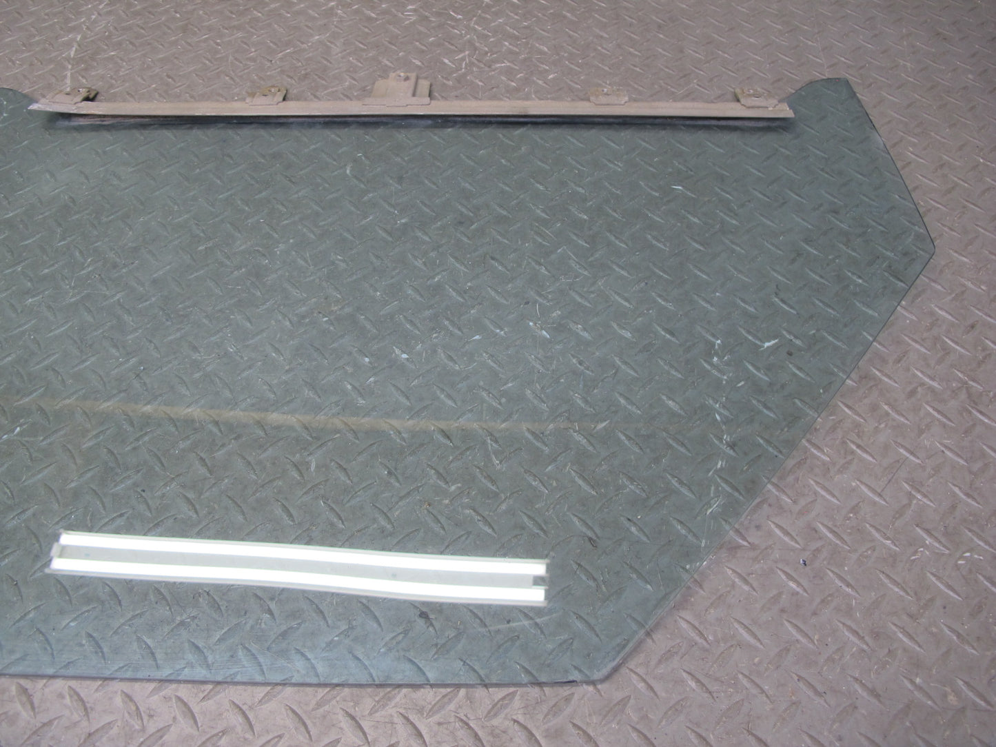 73-89 Mercedes R107 Convertible Front Left Driver Door Glass Window OEM