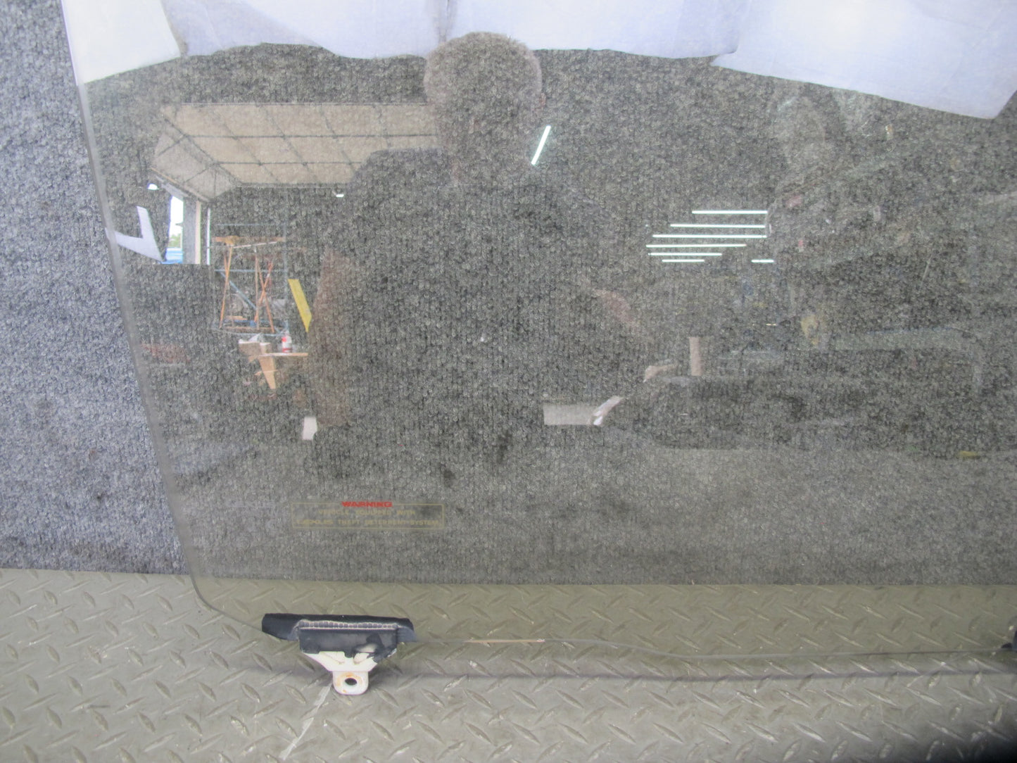 2000-2002 Lexus J100 LX470 Front Right Passenger Side Door Glass Window