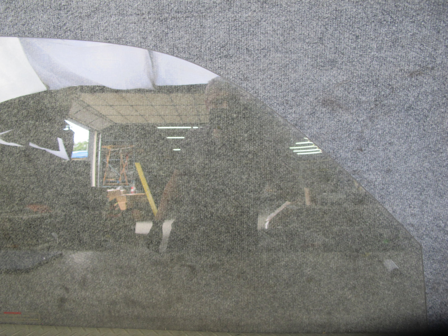 2000-2002 Lexus J100 LX470 Front Right Passenger Side Door Glass Window