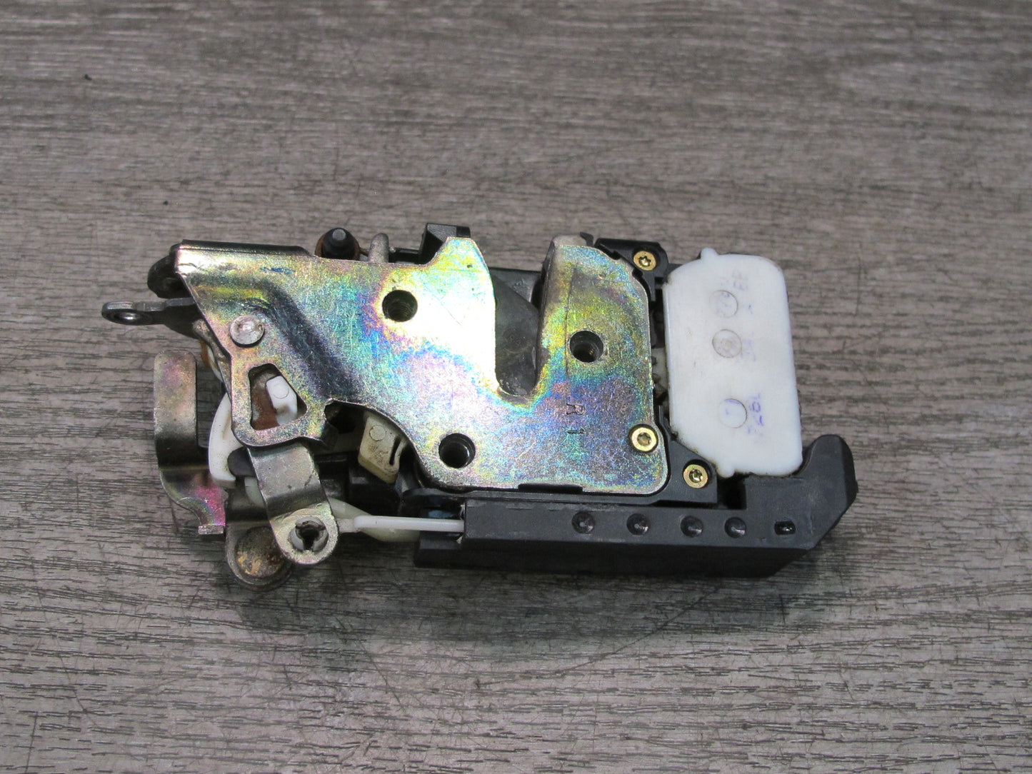 97-04 Chevrolet Corvette C5 Right Passenger Door Lock Latch Actuator OEM