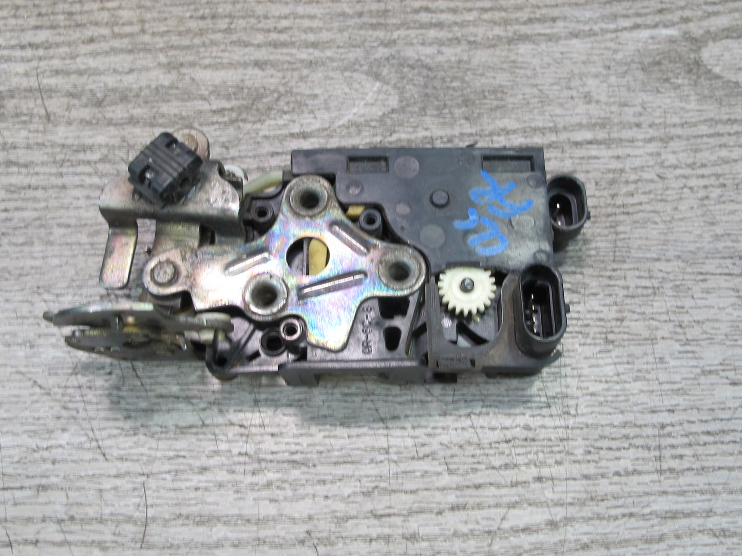 97-04 Chevrolet Corvette C5 Right Passenger Door Lock Latch Actuator OEM