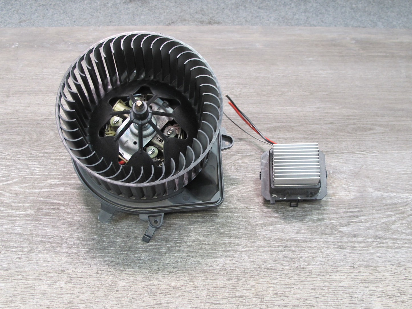 11-15 Mini Cooper R55 R56 R60 R61 A/C Heater Blower Motor Fan w Resistor OEM