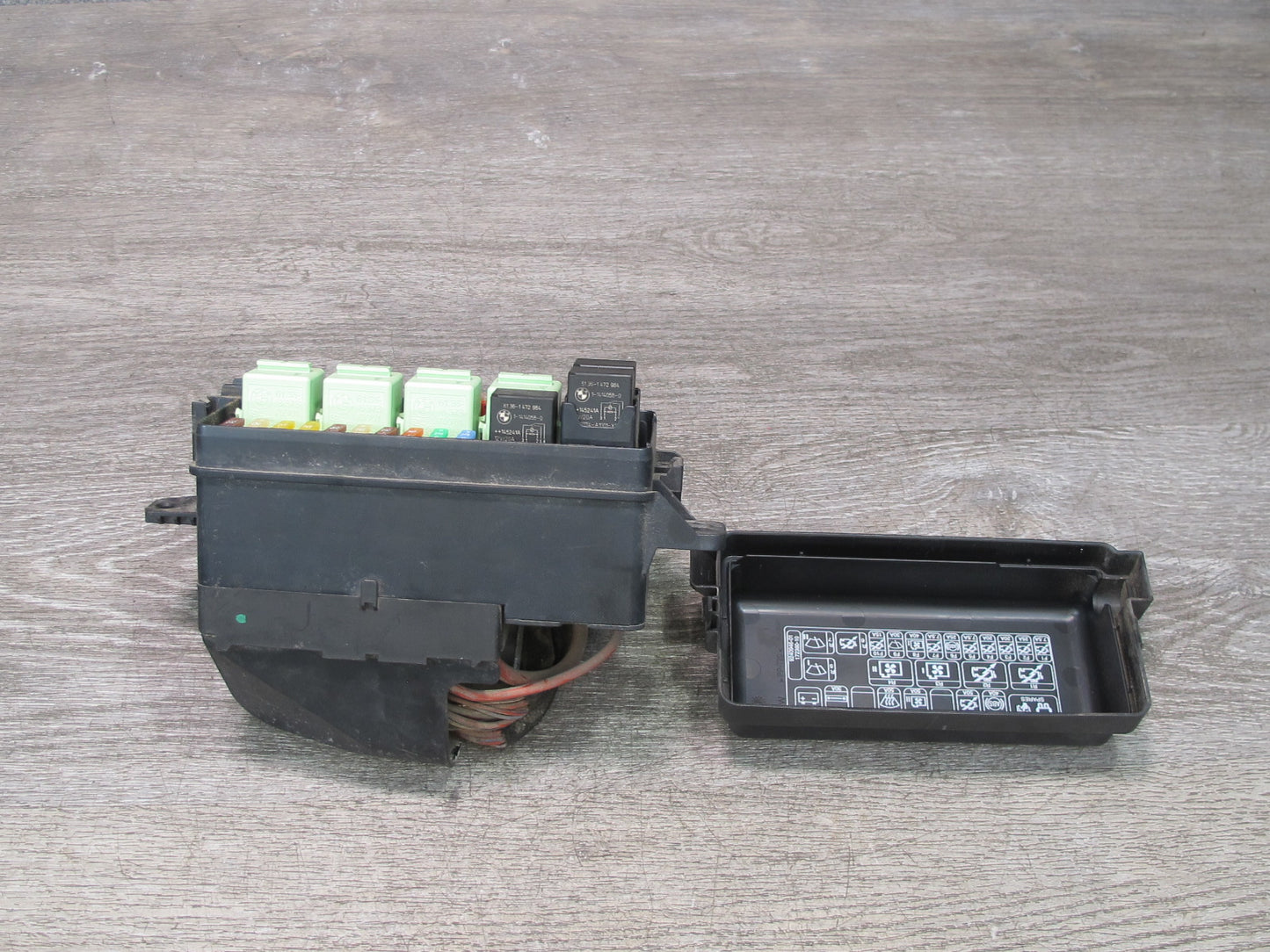 11-15 Mini Cooper R55 R56 R60 R61 R57 Engine Fuse Relay Box Module 9240943 OEM