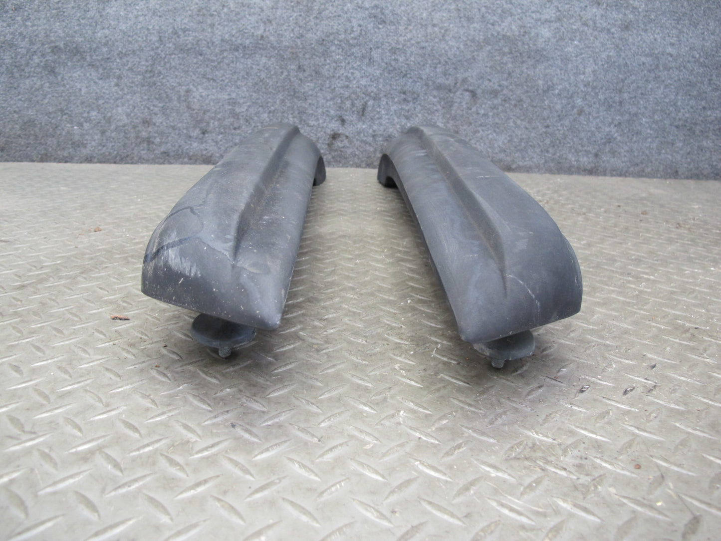 73-89 Mercedes R107 Rear Bumper Left & Right Extension Rubber END Pad OEM