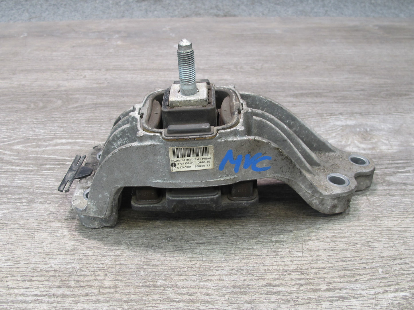 11-15 Mini Cooper S R55 R56 R57 R60 R61 Transmission Mount Bracket 6784357 OEM