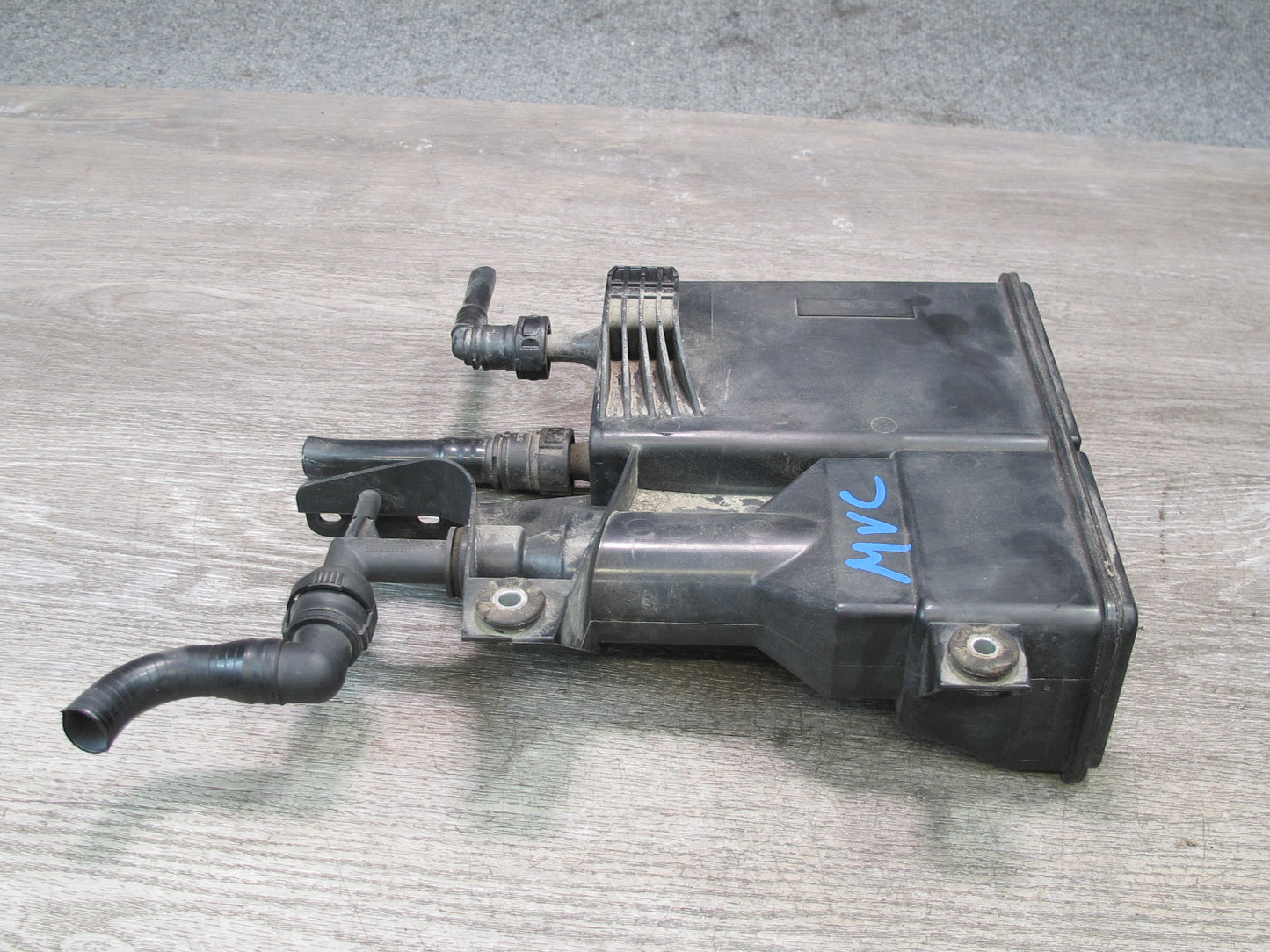 11-15 Mini Cooper R61 R60 Fuel Evap Vapor Charcoal Canister 9803304 OEM