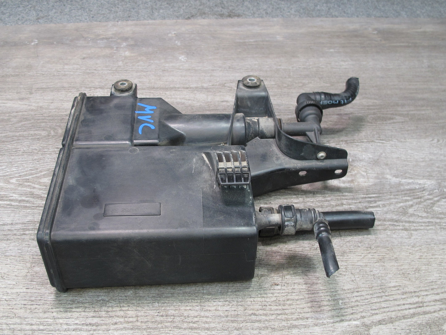 11-15 Mini Cooper R61 R60 Fuel Evap Vapor Charcoal Canister 9803304 OEM