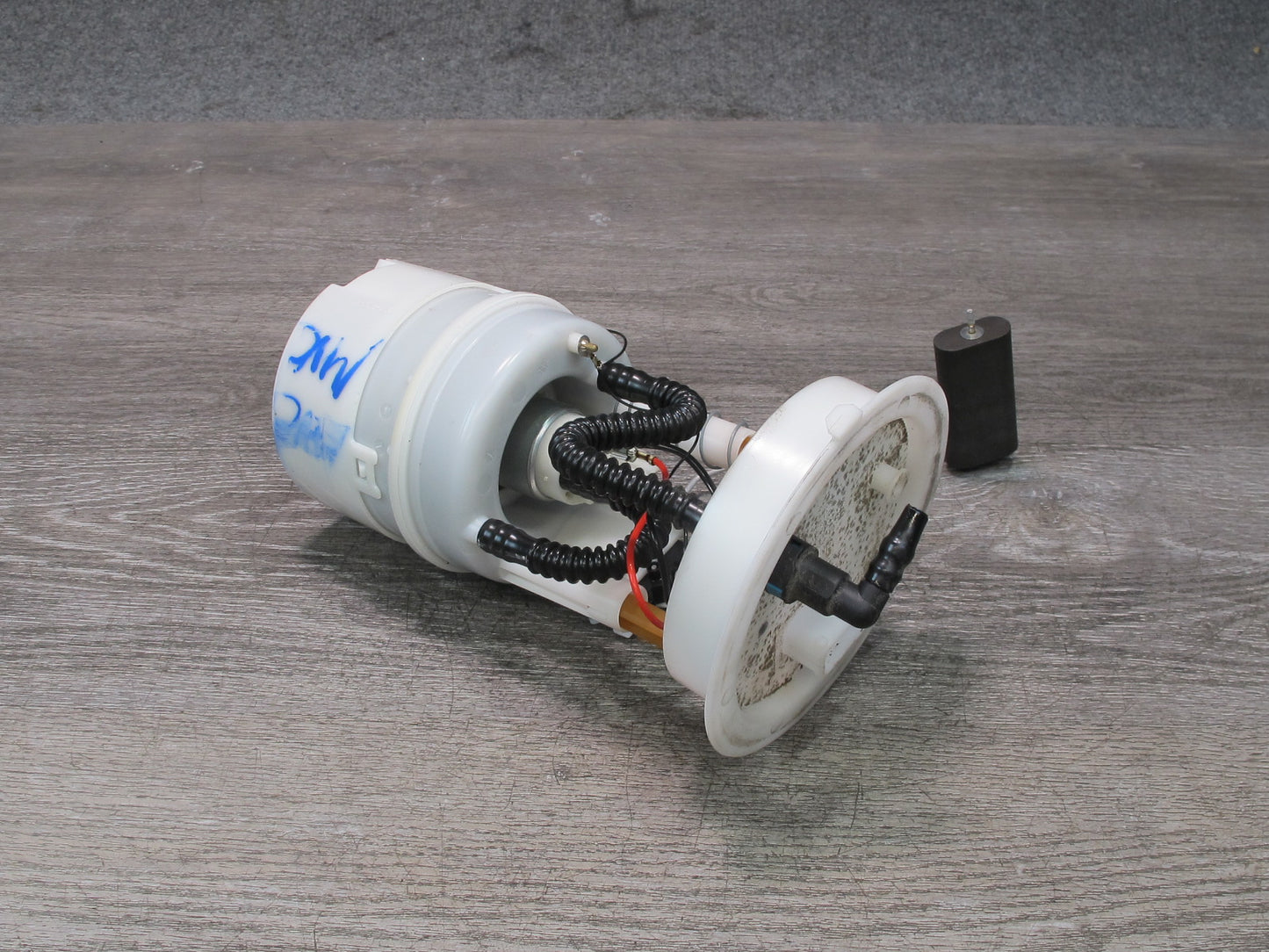 11-15 Mini Cooper S R60 R61 Countryman N18 Fuel Pump Level Sensor Assembly OEM