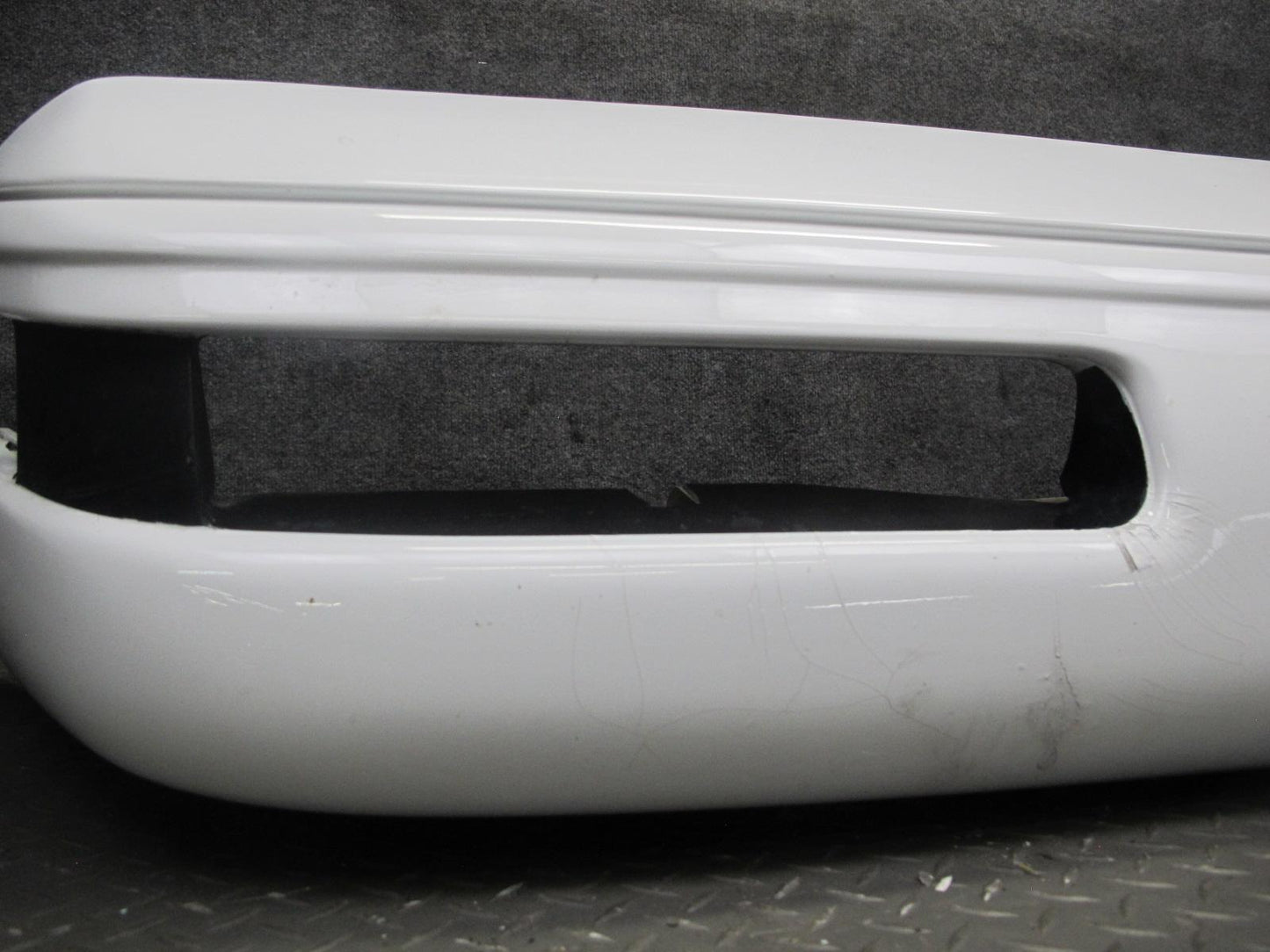 91-96 Chevrolet Corvette C4 Front Bumper Cover w Nameplate Cover White OEM