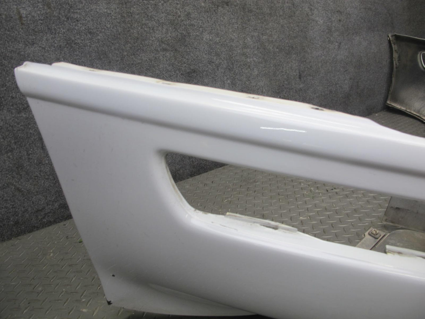 91-96 Chevrolet Corvette C4 Front Bumper Cover w Nameplate Cover White OEM