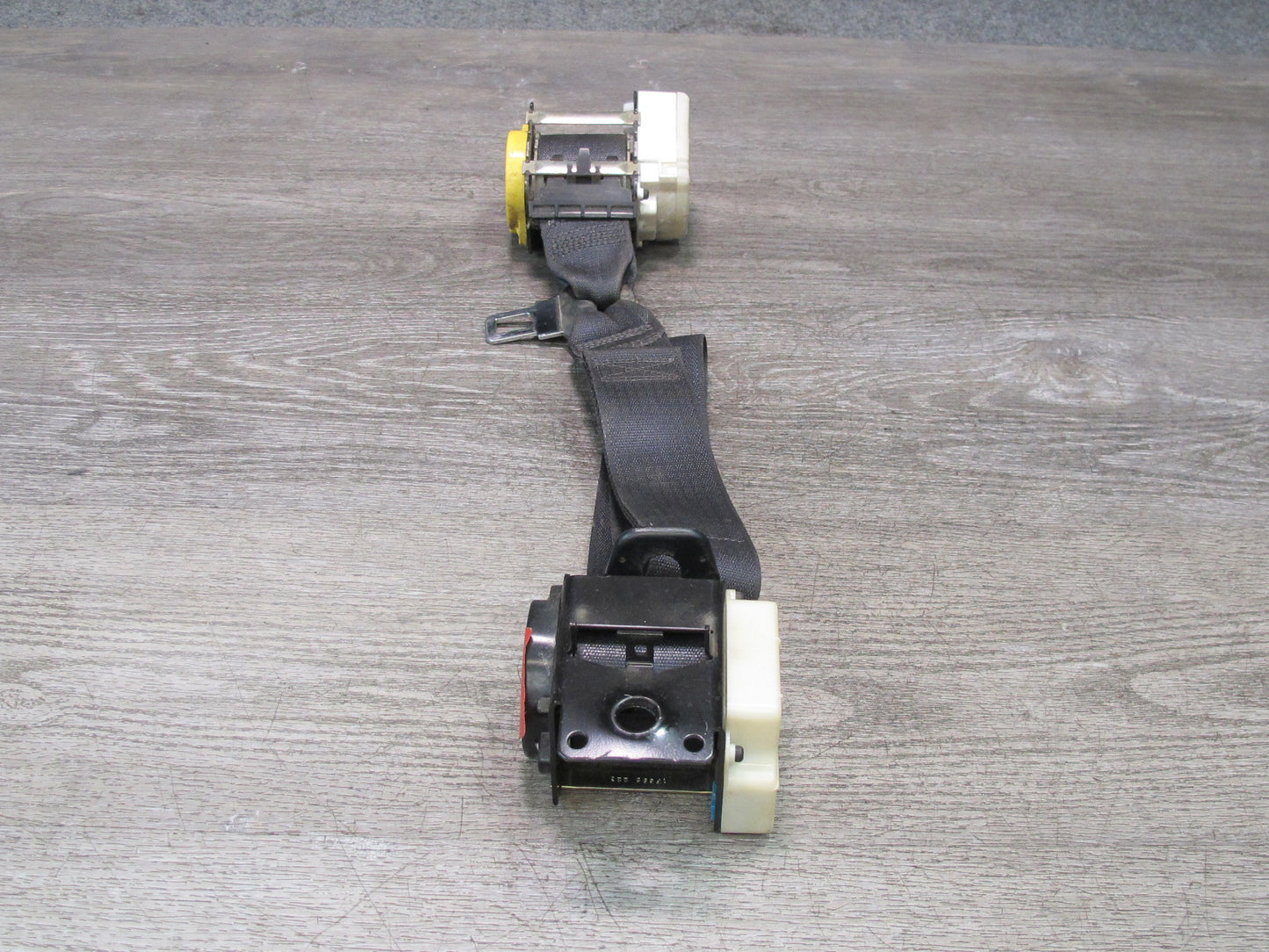 97-04 CHEVROLET CORVETTE C5 FRONT RIGHT & LEFT SIDE SEATBELT RETRACTOR SET OEM