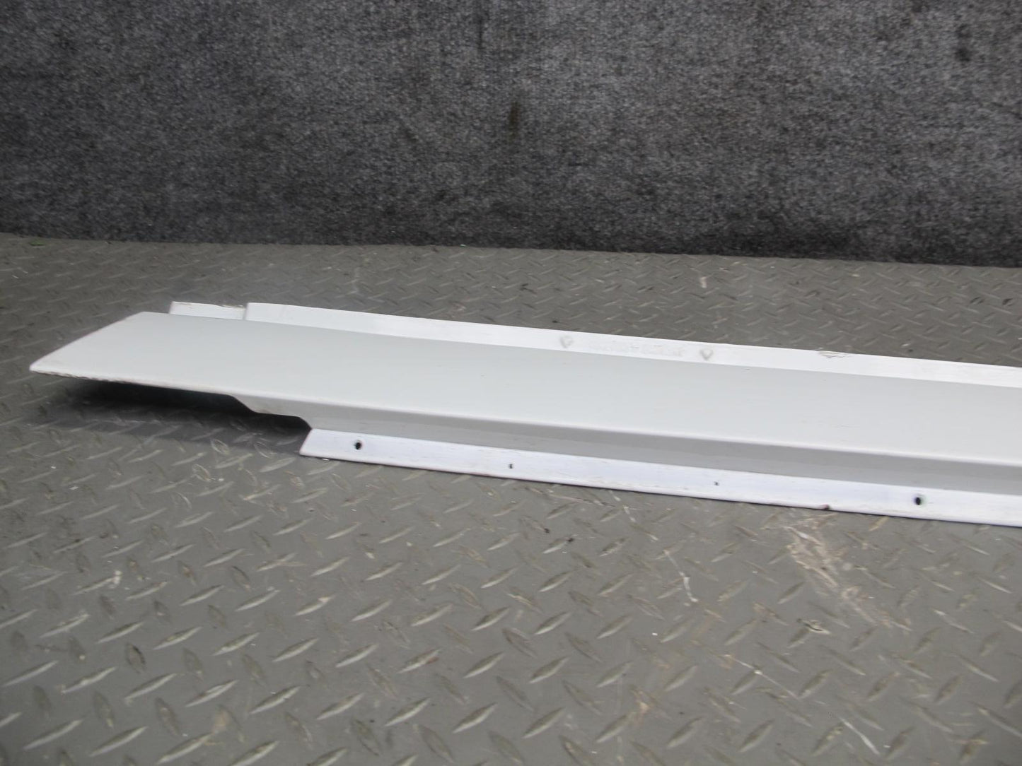 84-96 Chevrolet Corvette C4 Left & Right Side Skirt Rocker Panel Molding Set OEM