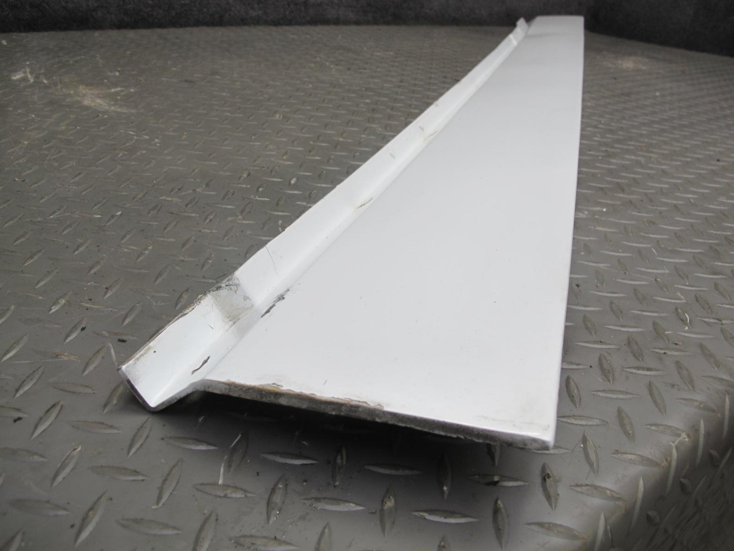 84-96 Chevrolet Corvette C4 Left & Right Side Skirt Rocker Panel Molding Set OEM