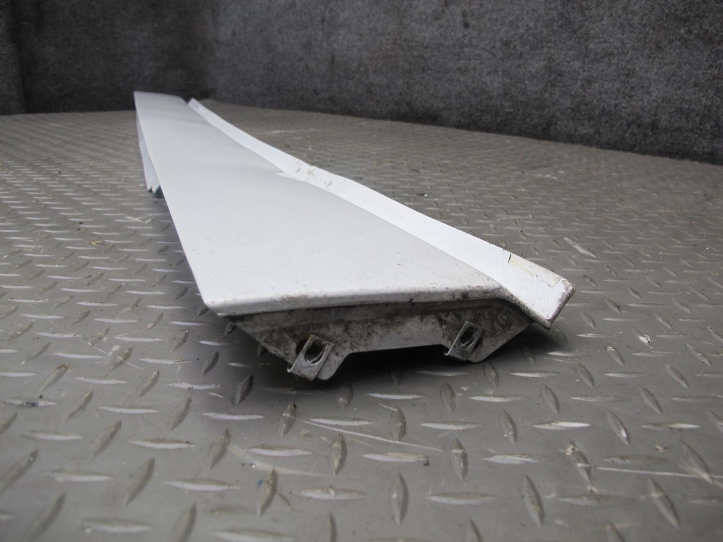 84-96 Chevrolet Corvette C4 Left & Right Side Skirt Rocker Panel Molding Set OEM