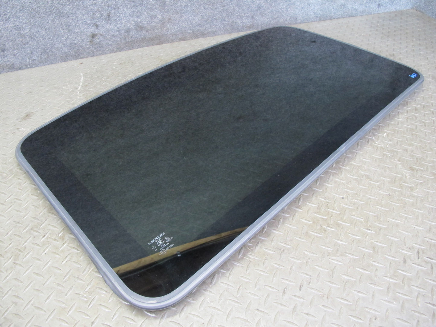 01-06 Lexus UCF30L LS430 Sunroof Glass Window Panel OEM