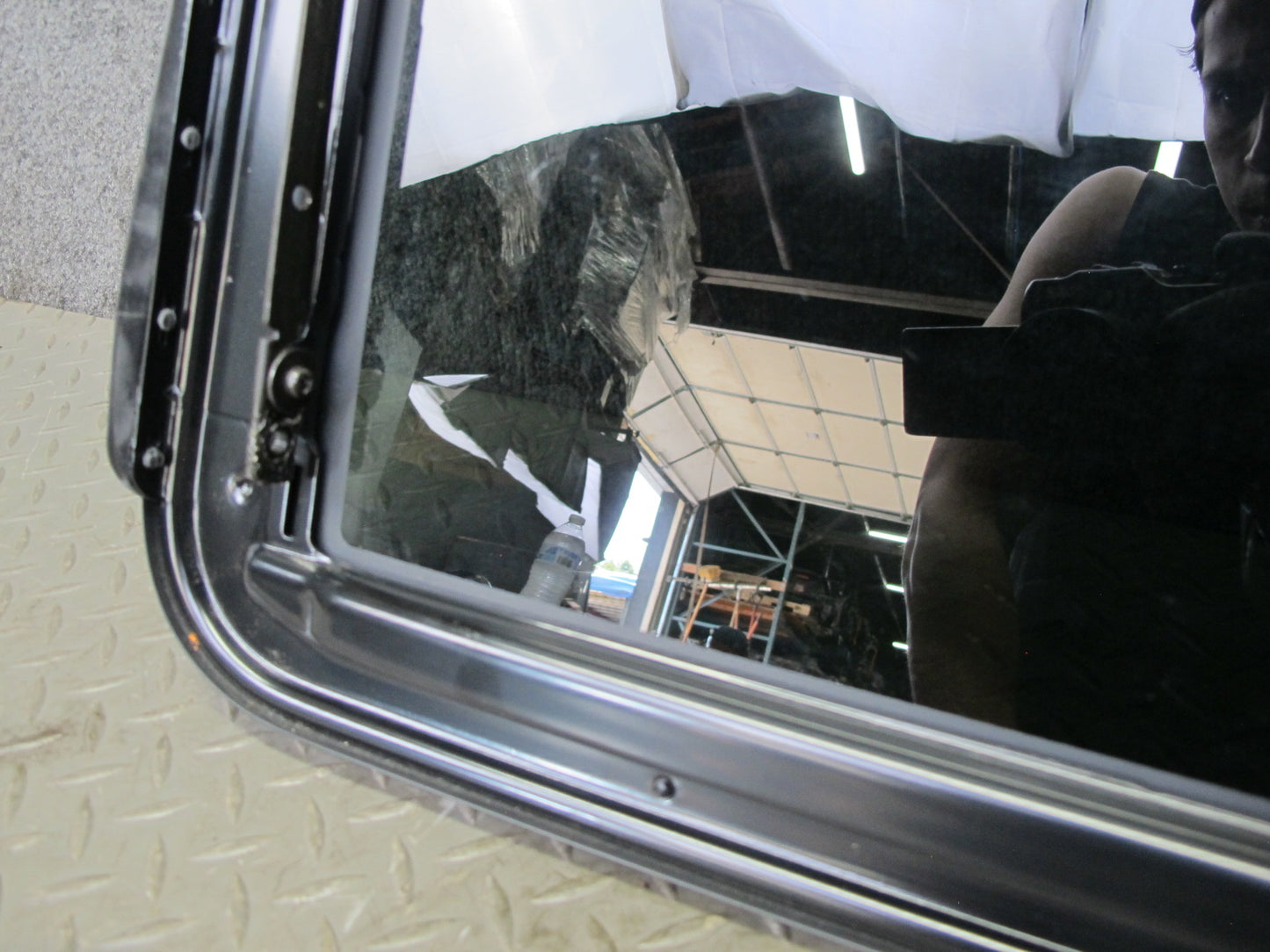 01-06 Lexus UCF30L LS430 Sunroof Glass Window Panel OEM