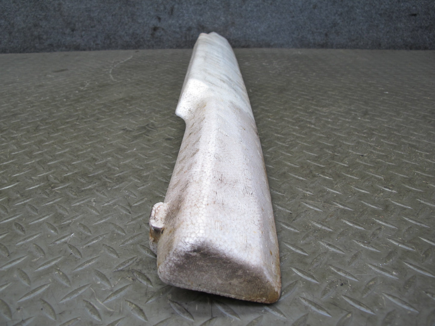 1998-2002 Lexus J100 LX470 Front Bumper Reinforcement Impact Absorber Foam