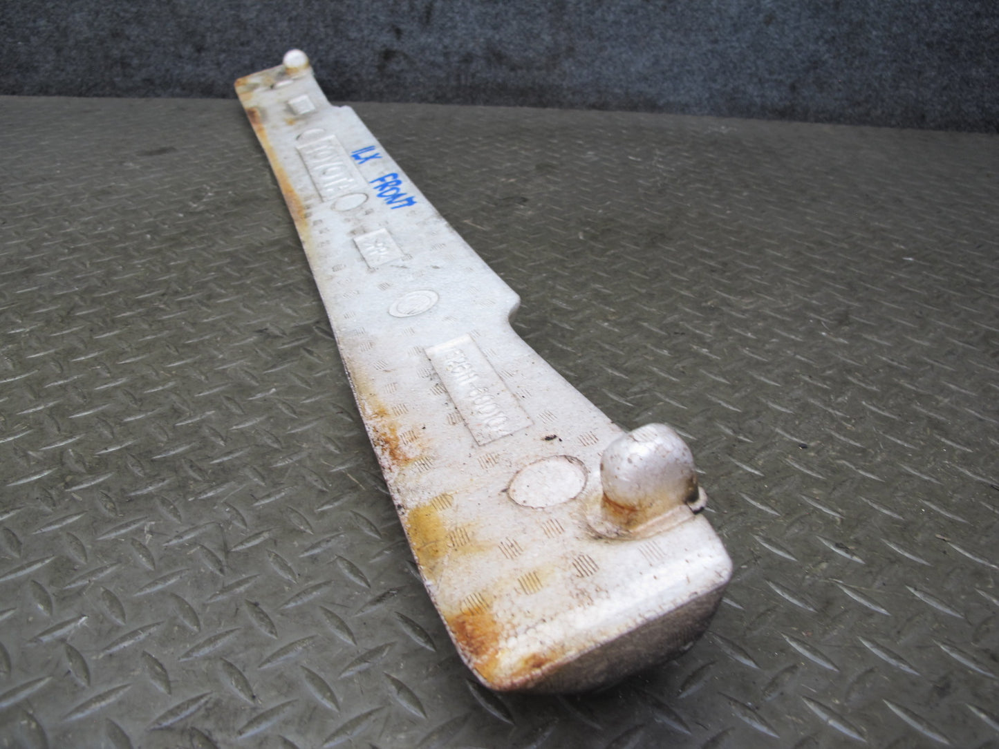 1998-2002 Lexus J100 LX470 Front Bumper Reinforcement Impact Absorber Foam