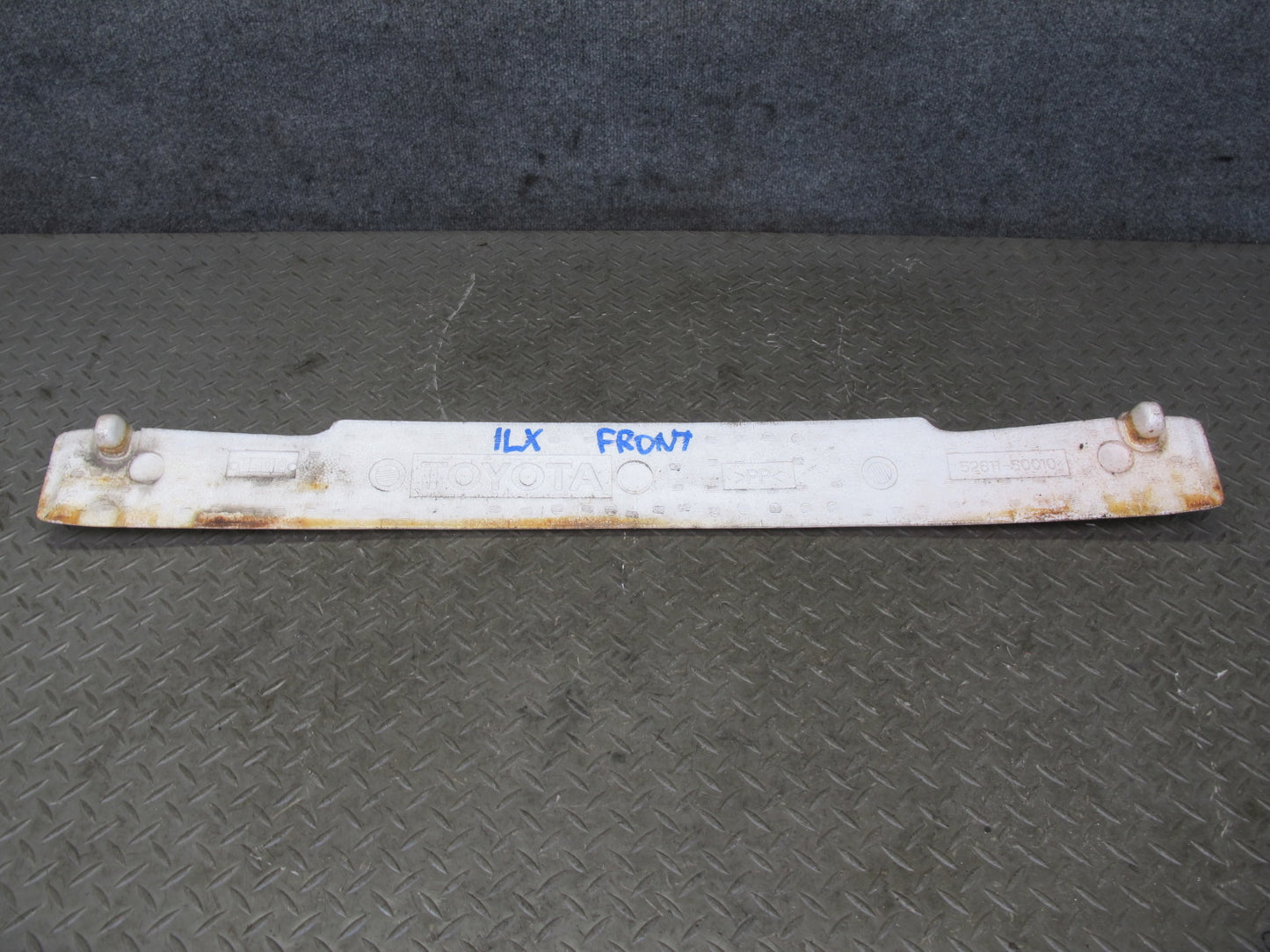 1998-2002 Lexus J100 LX470 Front Bumper Reinforcement Impact Absorber Foam