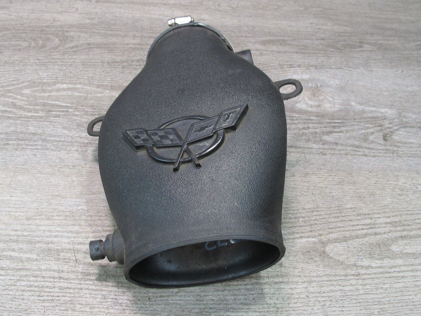 97-00 Chevrolet Corvette C5 Air Intake Duct Tube Bridge 25169374 OEM