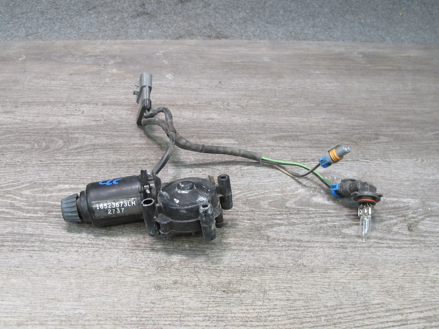 97-99 Chevrolet Corvette C5 Front Left Driver Side Headlight Motor 16523673 OEM