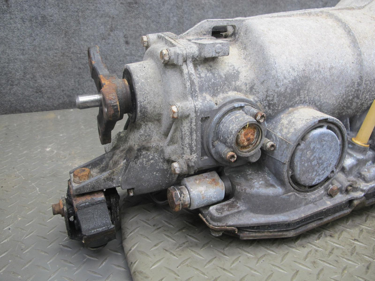 81-85 Mercedes R107 380SL 722.3 4-SPEED Automatic Transmission 51K Miles OEM