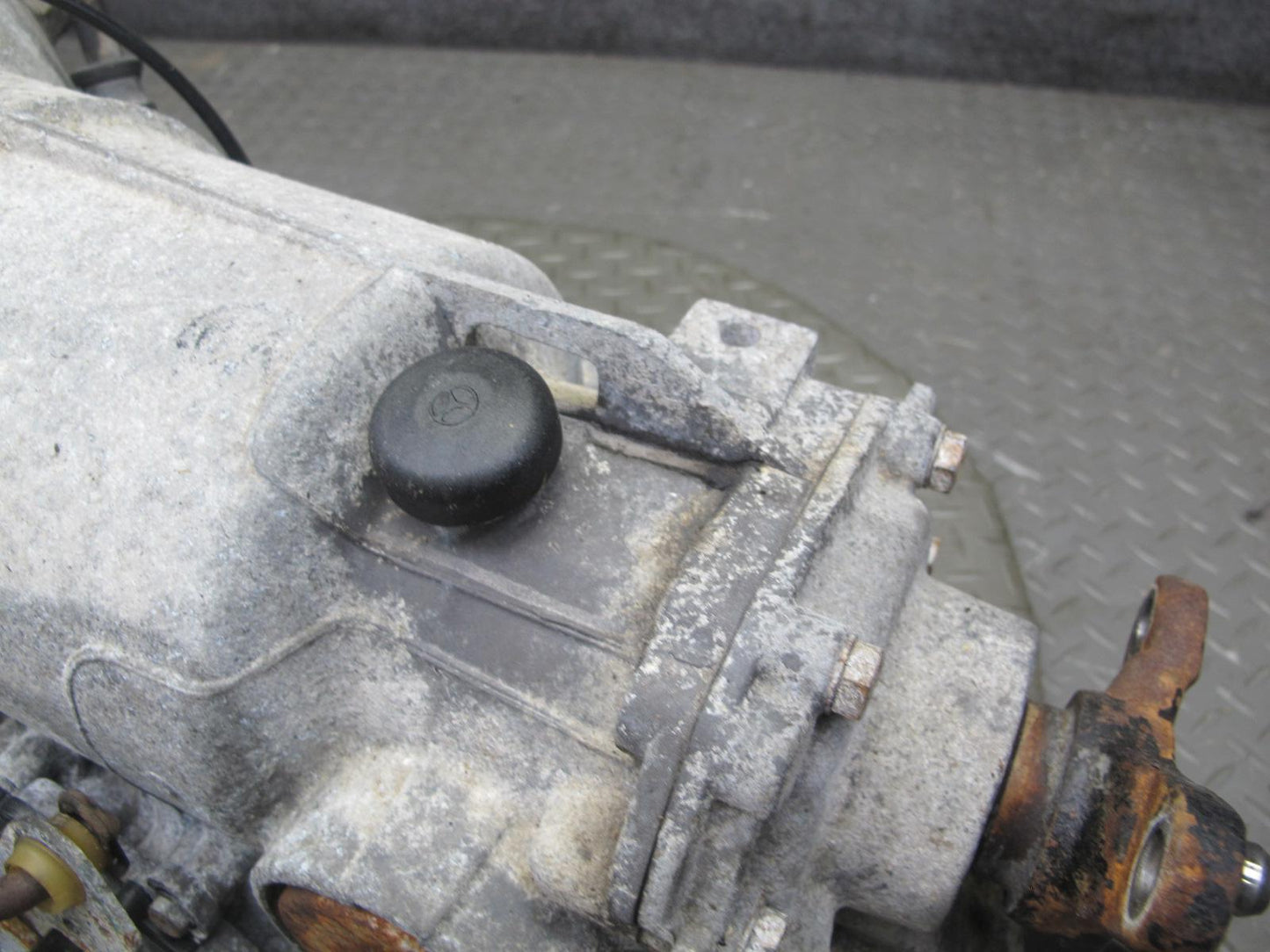 81-85 Mercedes R107 380SL 722.3 4-SPEED Automatic Transmission 51K Miles OEM