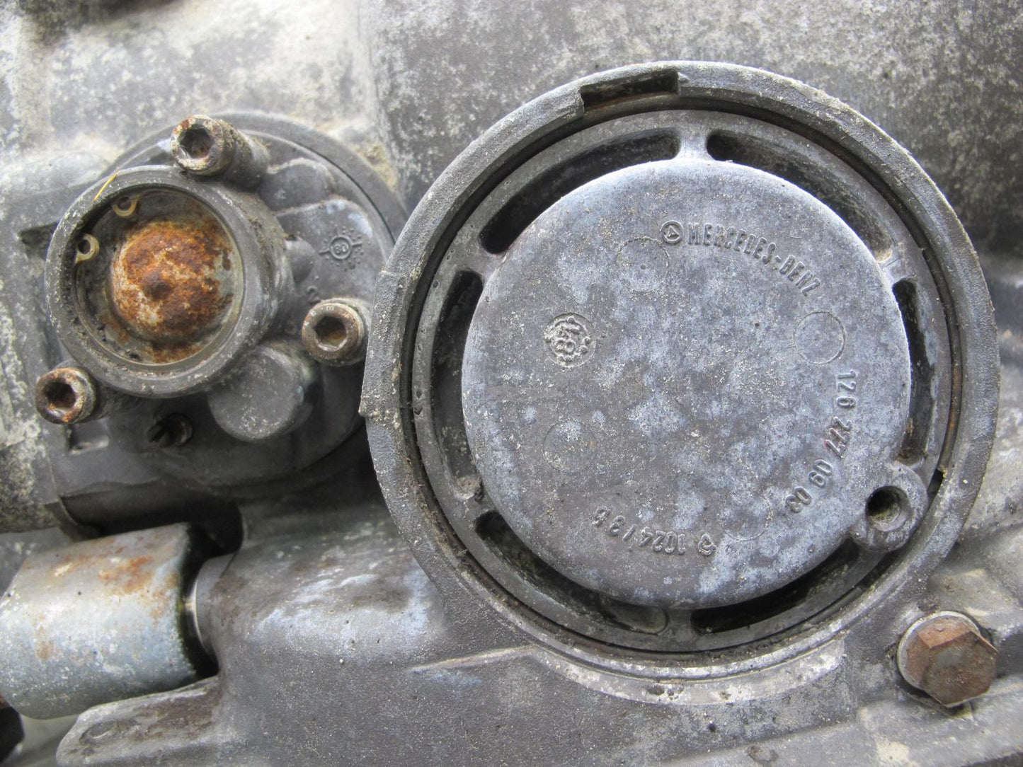 81-85 Mercedes R107 380SL 722.3 4-SPEED Automatic Transmission 51K Miles OEM