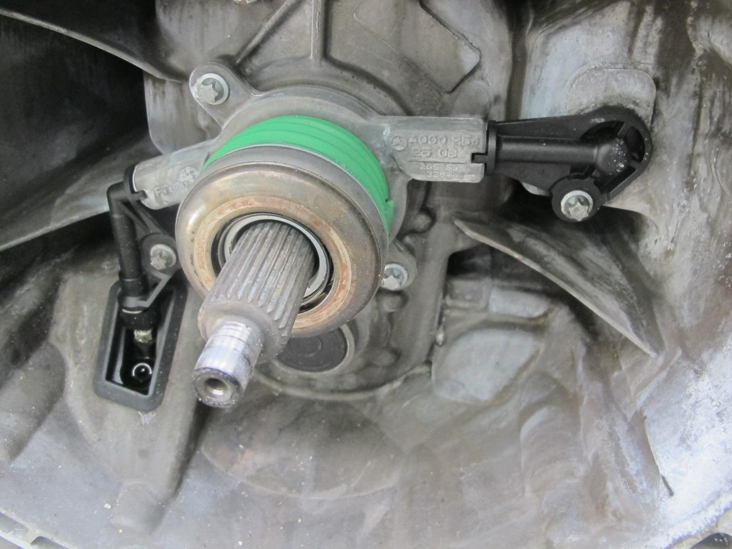 05-06 Mercedes R171 SLK350 716.664 M/T Manual Transmission w Shifter 118k OEM