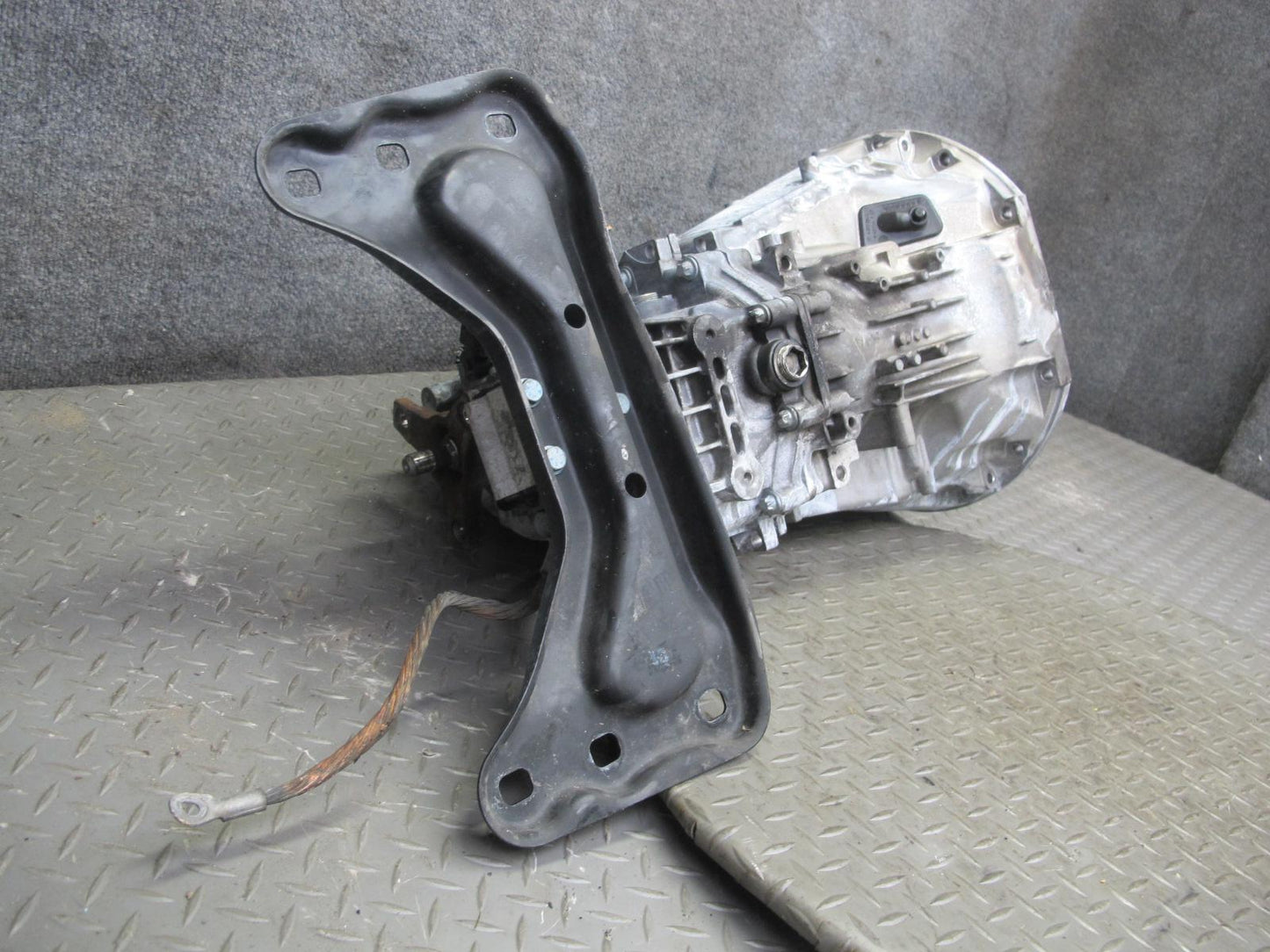 05-06 Mercedes R171 SLK350 716.664 M/T Manual Transmission w Shifter 118k OEM