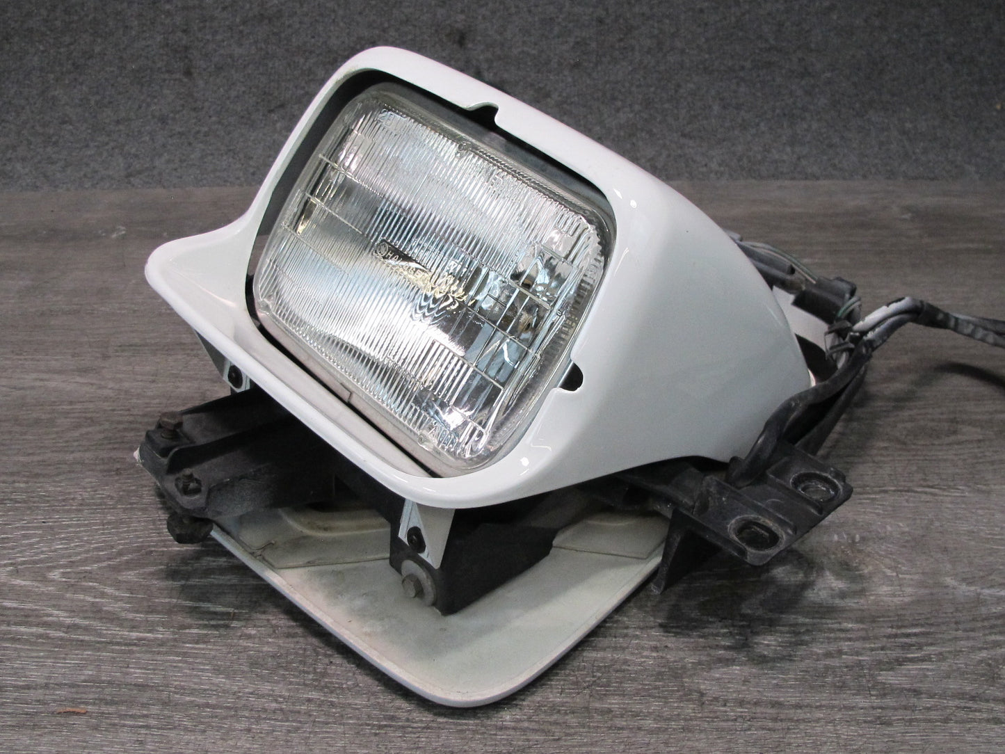 91-96 Chevrolet Corvette C4 Front Left POP UP Headlight Motor Cover Assy OEM