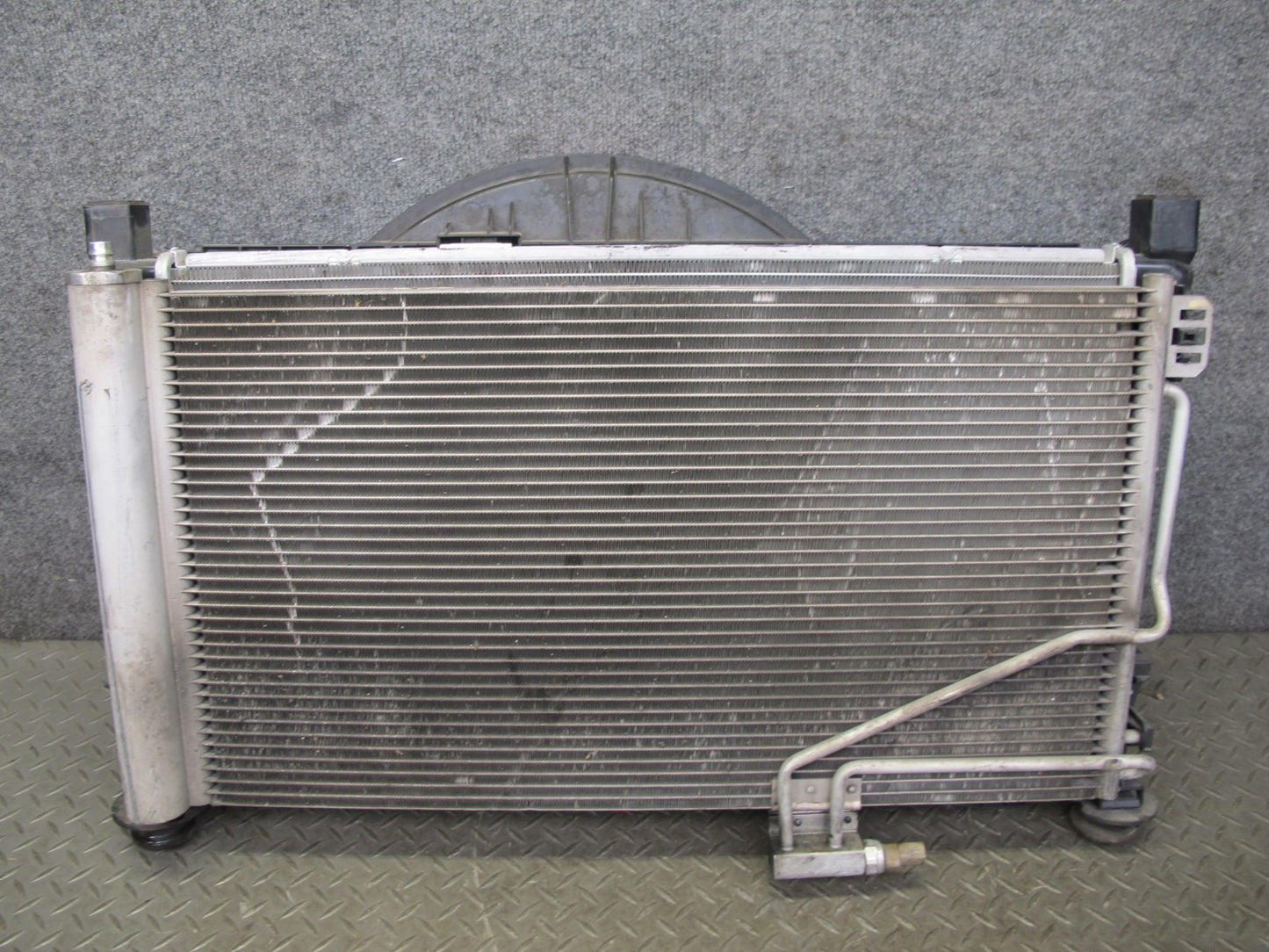 05-08 Mercedes R171 SLK350 MT Engine Cooling Fan Motor Radiator AC Condenser OEM