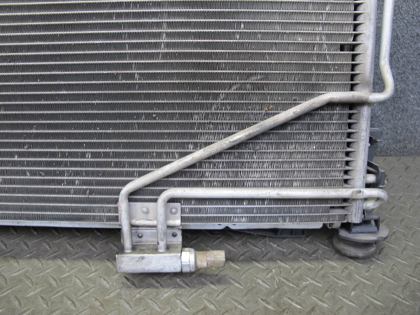 05-08 Mercedes R171 SLK350 MT Engine Cooling Fan Motor Radiator AC Condenser OEM