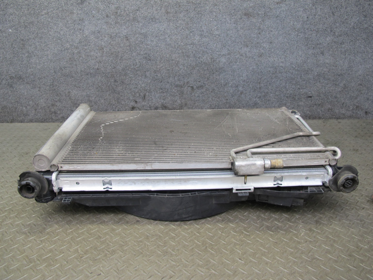 05-08 Mercedes R171 SLK350 MT Engine Cooling Fan Motor Radiator AC Condenser OEM