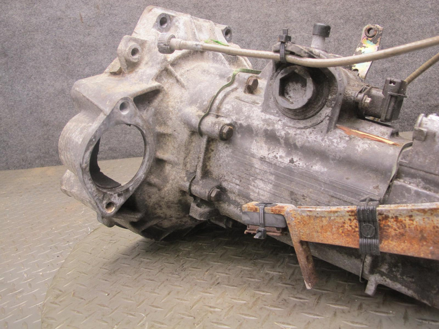 86-88 Volkswagen Scirocco 1.8L AGB M/T Manual 5-SPEED Transmission 104K Mile OEM