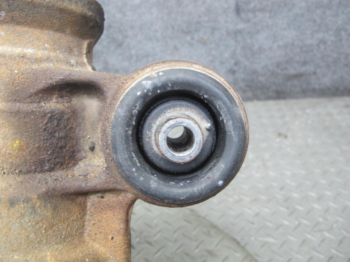 2011-2020 Infiniti QX56 QX80 5.6L RWD Rear Differential Axle Carrier 2.937 Ratio