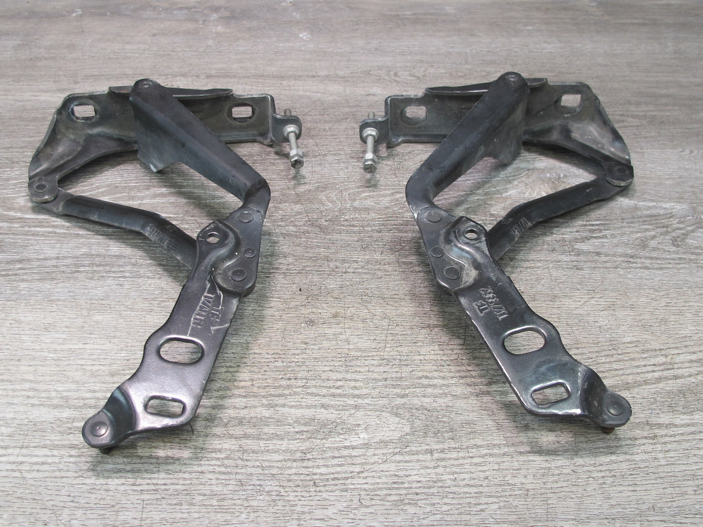 97-04 Chevrolet Corvette C5 Front Left & Right Side Hood Hinge Set OEM