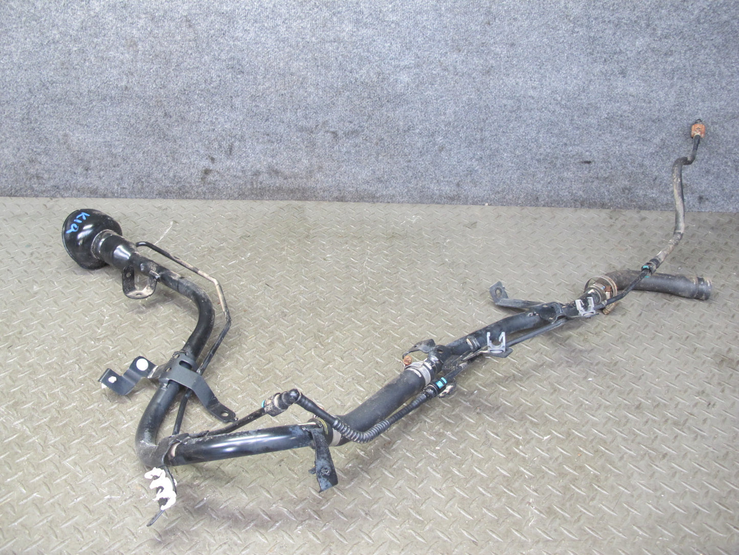 2011-2017 Infiniti QX56 QX80 Fuel Tank Gas Filler Neck Hose Tube Pipe