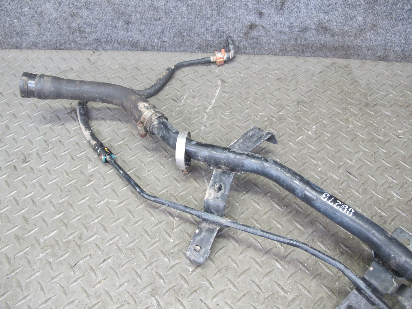 2011-2017 Infiniti QX56 QX80 Fuel Tank Gas Filler Neck Hose Tube Pipe