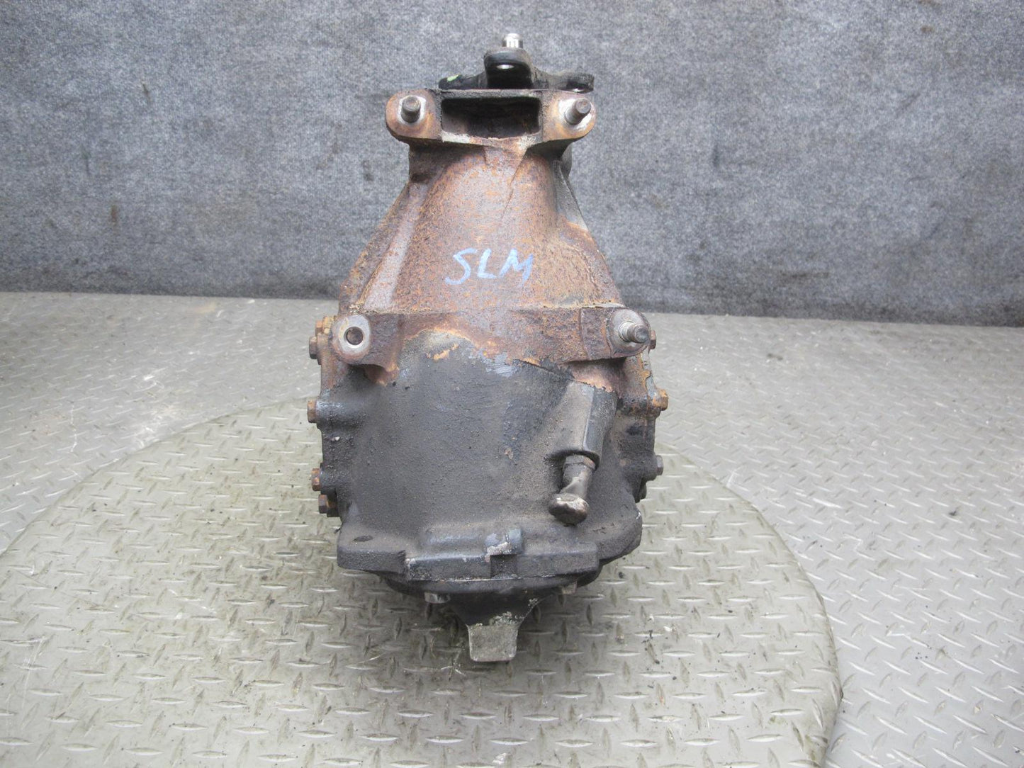 81-85 Mercedes R107 380SL Rear Differential Carrier 2.47 Ratio 51k Miles OEM