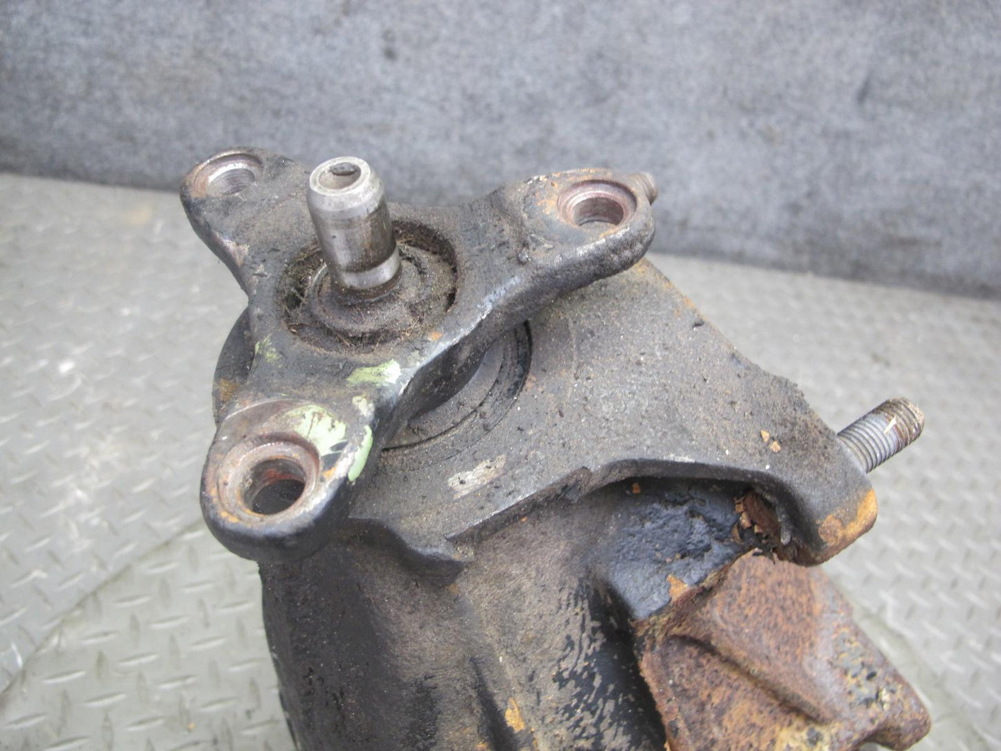 81-85 Mercedes R107 380SL Rear Differential Carrier 2.47 Ratio 51k Miles OEM