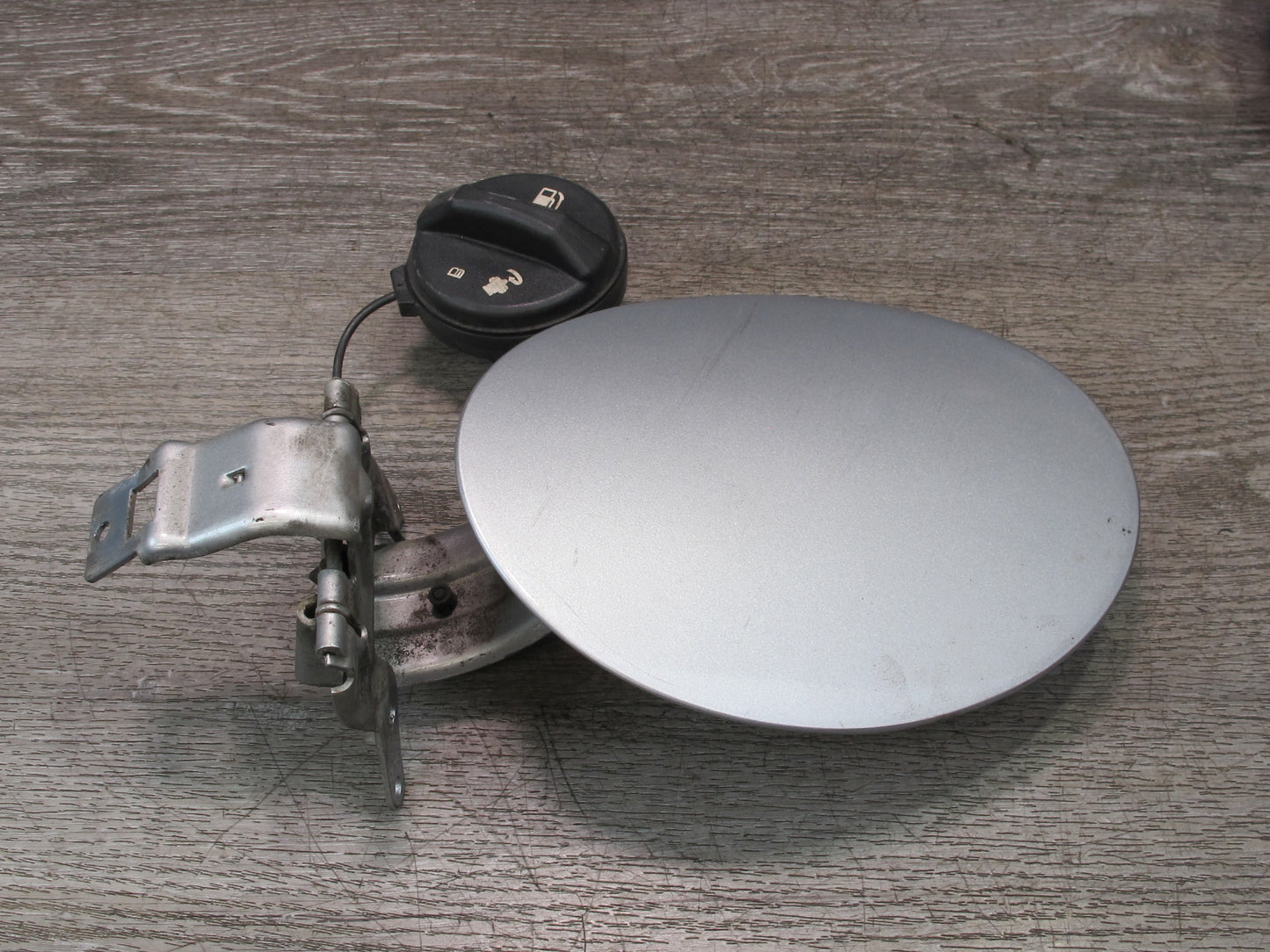 97-04 Chevrolet Corvette C5 Fuel Tank Filler Door Lid Cover w Housing & Cap OEM