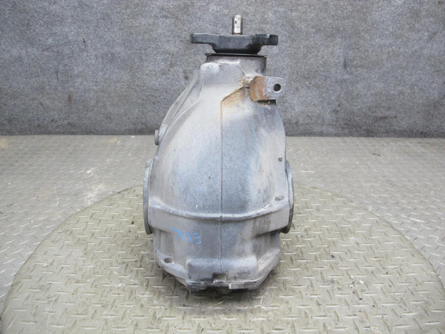 05-11 Mercedes R171 SLK350 RWD Rear Axle Differential Carrier 3.27 Ratio OEM