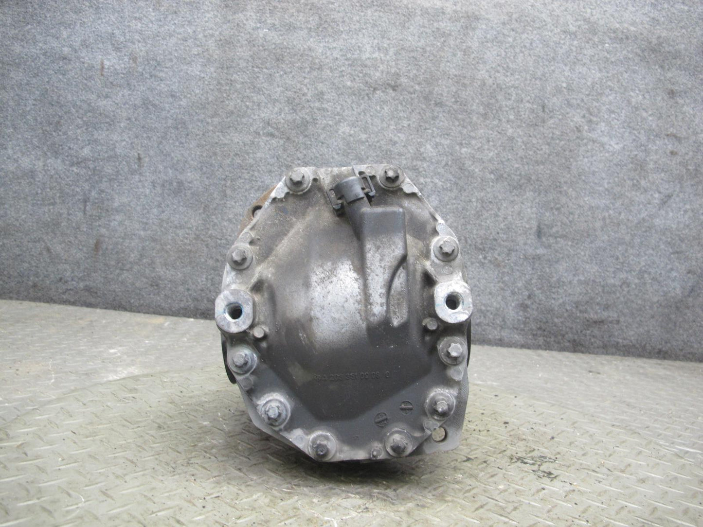 05-11 Mercedes R171 SLK350 RWD Rear Axle Differential Carrier 3.27 Ratio OEM