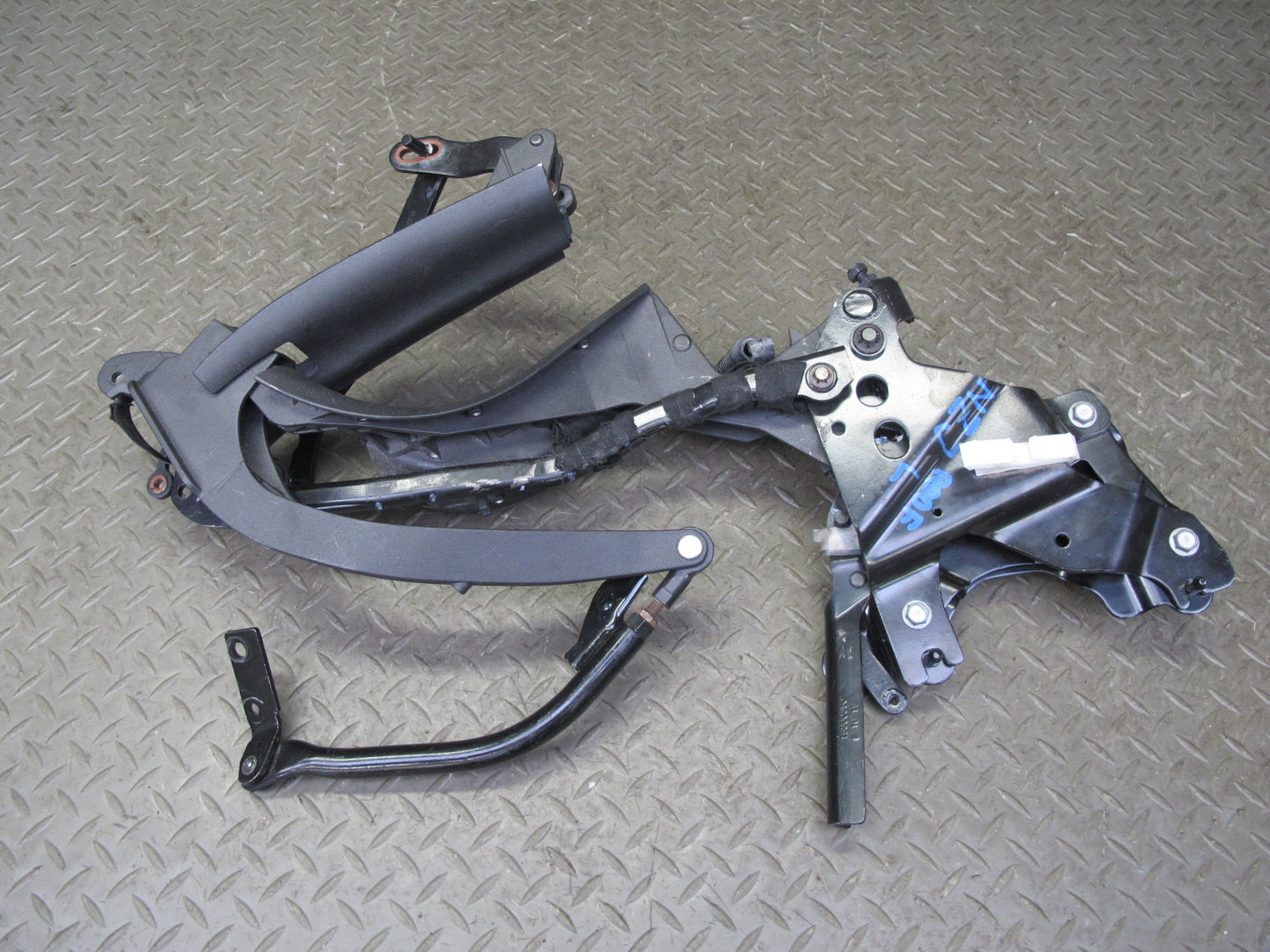 10-19 Nissan 370Z Z34 Convertible Left Soft TOP Roof Lift Hinge OEM