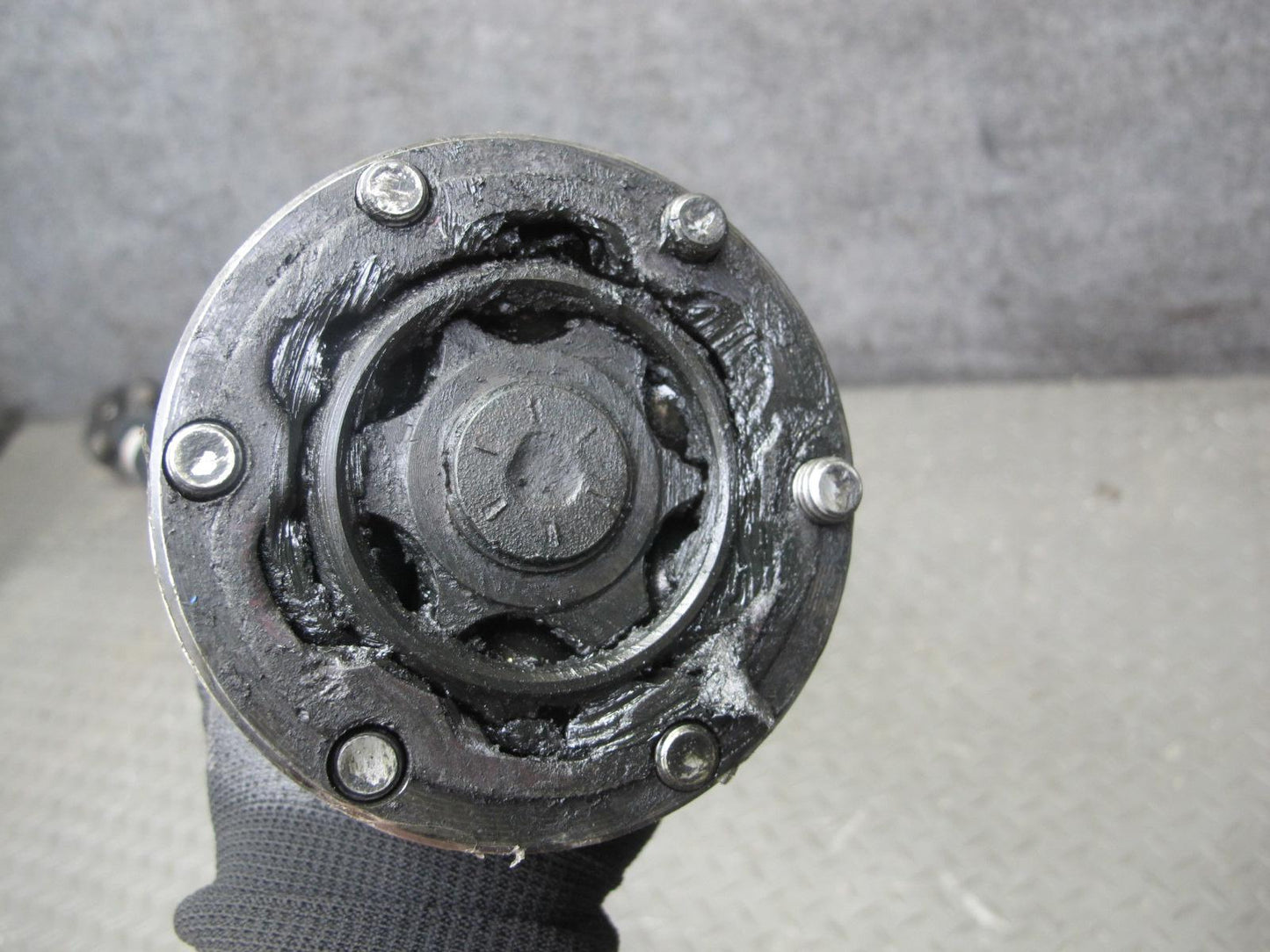 2001-2006 BMW E46 M3 M/T Rear Drive Shaft Driveshaft 2229240